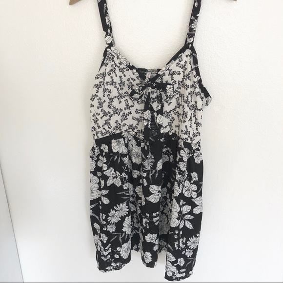 Xhilaration Dresses & Skirts - NWOT xhilaration black and white floral dress XXL